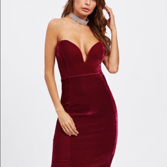 Maroon Burgundy plunging Strapless velvet - dress - Picture 4 of 7